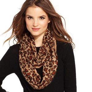 NWT - Cejon Bold Printed Brushed Infinity Loop